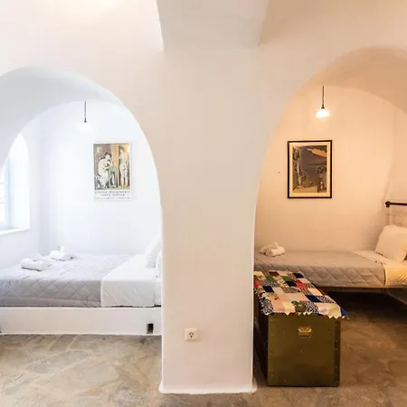 Light Blue House - Kato Kleisma Apartment
